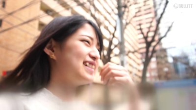 悪質シロウトナンパ 9 お願い！素股してくれませんか？カチカチ生チ●ポが直接アソコに擦れて思わず濡れちゃう女の子 ぬるぬるワレメにツルっと生挿入！