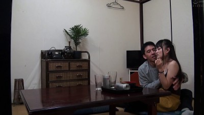 某観光地の温泉旅館がシーズンオフでガラガラ。仲居のお姉さんにチップを渡してみると秘密のサービスができた 180分