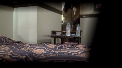 里美 2 23歳