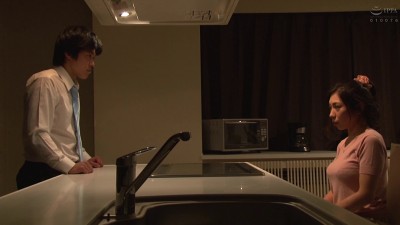 ネトラレーゼ 母乳がまだでてる妻が世話になっている課長に寝取られた話し 桑田みのり