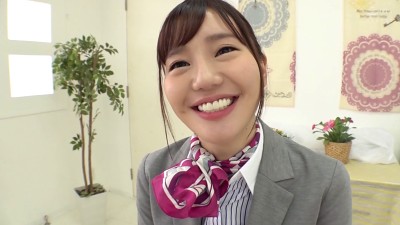 フライト帰りの美脚CAが童貞君とノーパン黒パンスト素股！？ 勃起チ〇ポがパンスト越しにマ〇コを刺激し赤面発情！ そのまま優しく筆下ろしSEX！！ 2