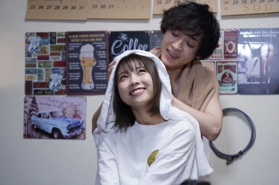 「次に会えるのは、1ヶ月後だね･･･。」遠距離恋愛の彼女と限られた時間の中で精子が無くなるまで激しく中出しを求め続けた純愛絶倫性交。 戸田真琴