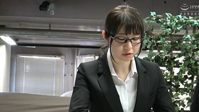 スーツSEX in the OFFICE 002