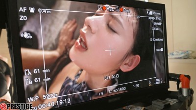 密着ドキュメント FILE.07 ミステリアス美少女のリアルセックス 八掛うみ