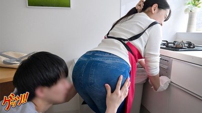 地味にエロい家事代行妻の肉感デカ尻に思わず即尺発射 気まずいと思いつつもまた押しかけてきたのでそのままデカチン即ハメ中出し GBAN-022