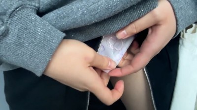 街角で声をかけてパンツの染みを見せてもらう 大学生 ゆゆちゃん