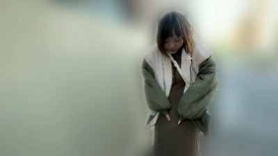 白戸はつみちゃんとリモバイ散歩！街中で絶頂恥辱プレイ！
